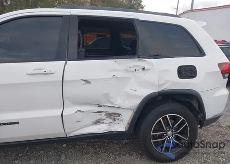 2017 Jeep Grand Cherokee Trailhawk 4X4 z USA, uszkodzony, nr VIN 1C4RJFLG9HC929517